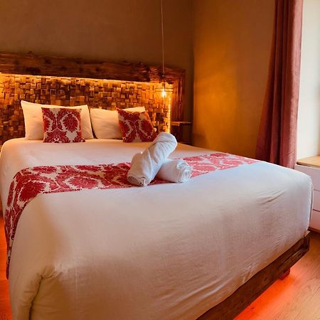 Le Moulin Du Guy, Proche Du Puy Dufou Bed & Breakfast Chanverrie Ngoại thất bức ảnh