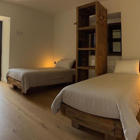 Le Moulin Du Guy, Proche Du Puy Dufou Bed & Breakfast Chanverrie Ngoại thất bức ảnh