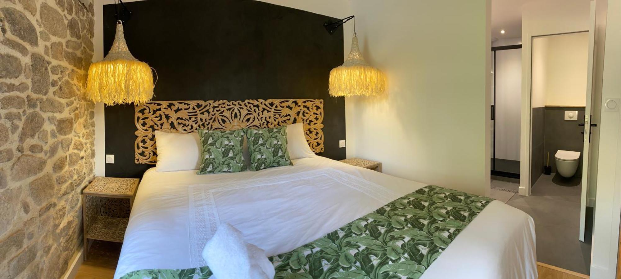 Le Moulin Du Guy, Proche Du Puy Dufou Bed & Breakfast Chanverrie Ngoại thất bức ảnh