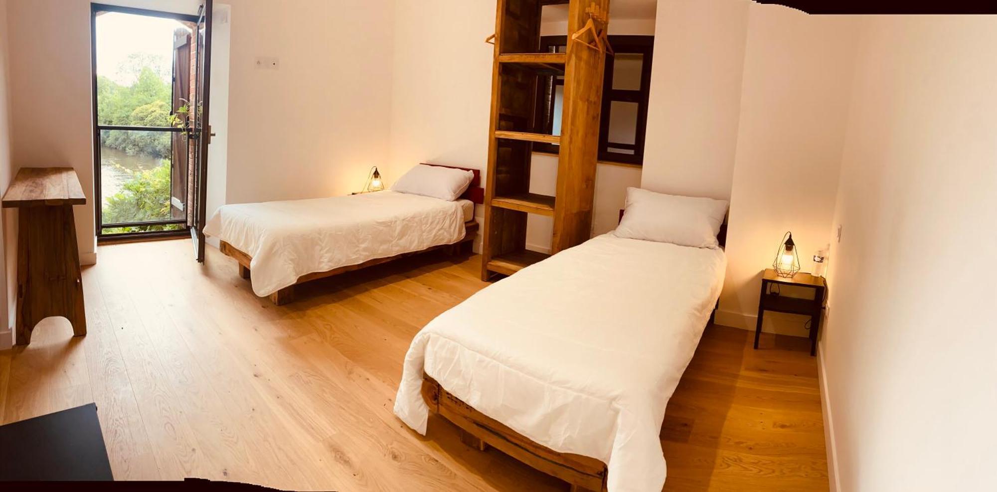 Le Moulin Du Guy, Proche Du Puy Dufou Bed & Breakfast Chanverrie Ngoại thất bức ảnh